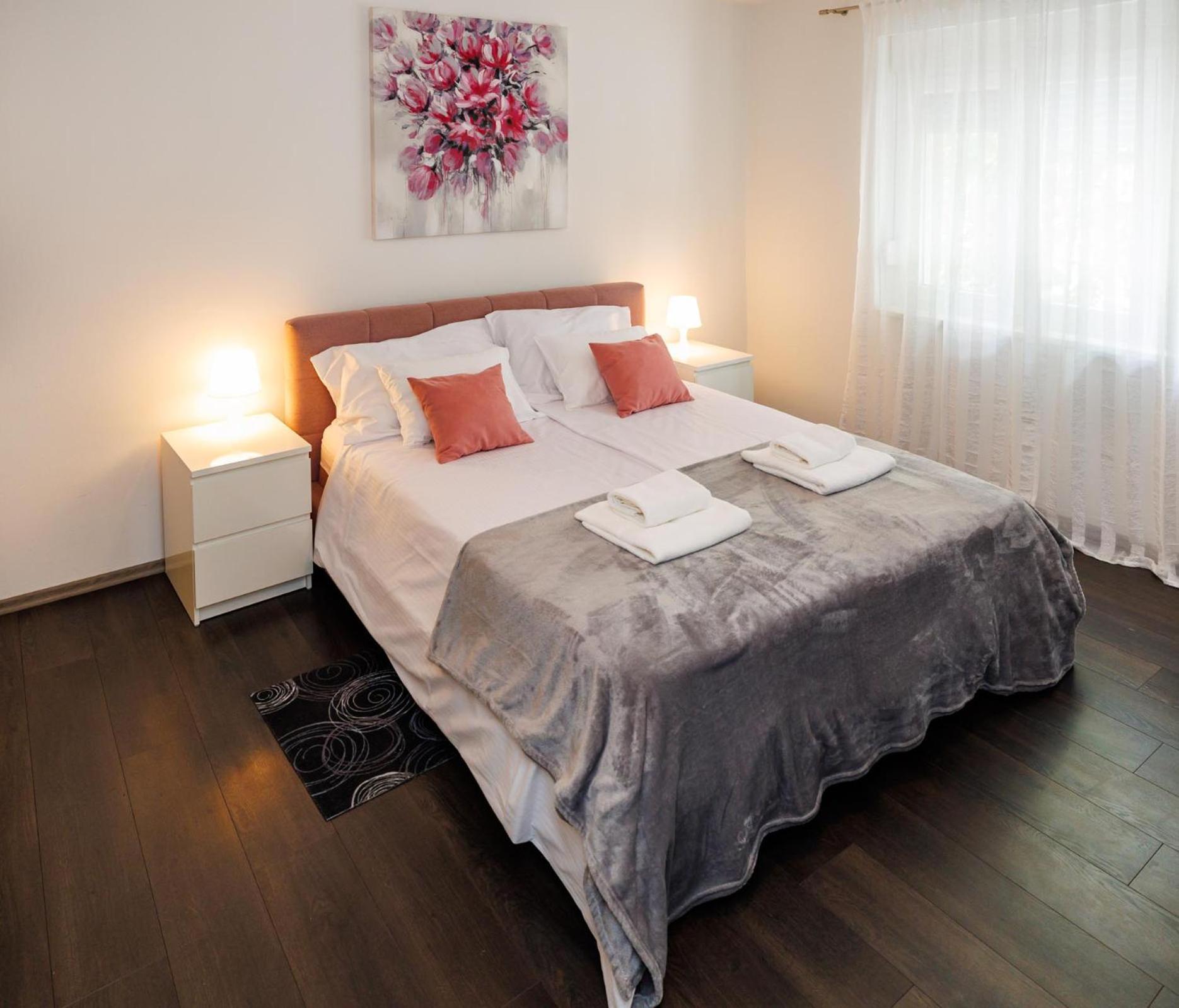 Toni Apartment Knin